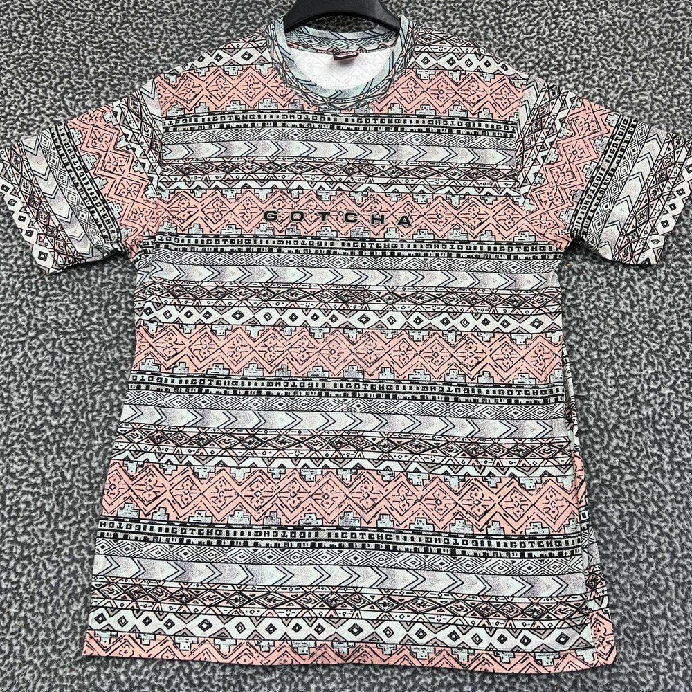 Gotcha Surf and Skate Shirt Men Extra‎ Large Aztec Short Sleeve Crew Neck XL